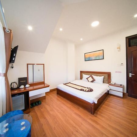 Khach San Tommy Hotell Dalat Eksteriør bilde