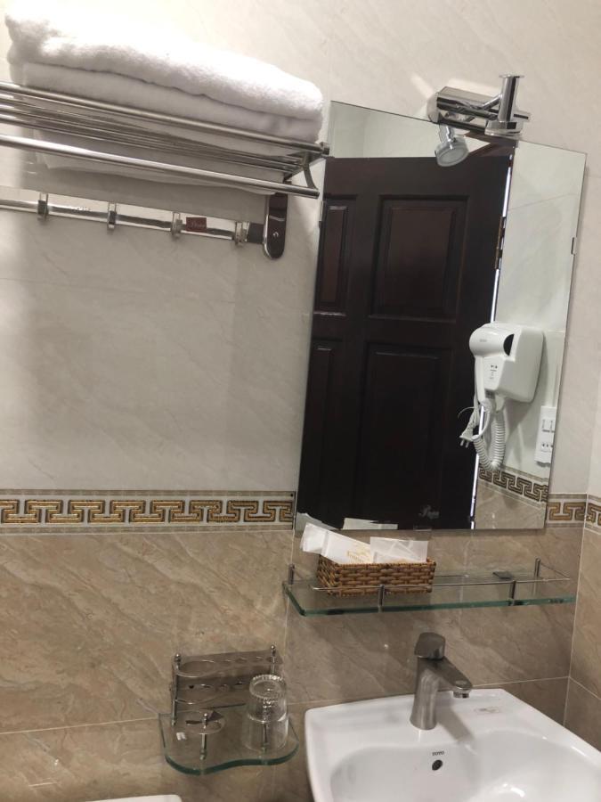 Khach San Tommy Hotell Dalat Eksteriør bilde