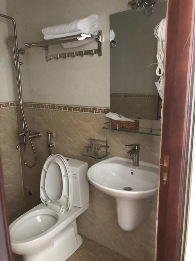 Khach San Tommy Hotell Dalat Eksteriør bilde