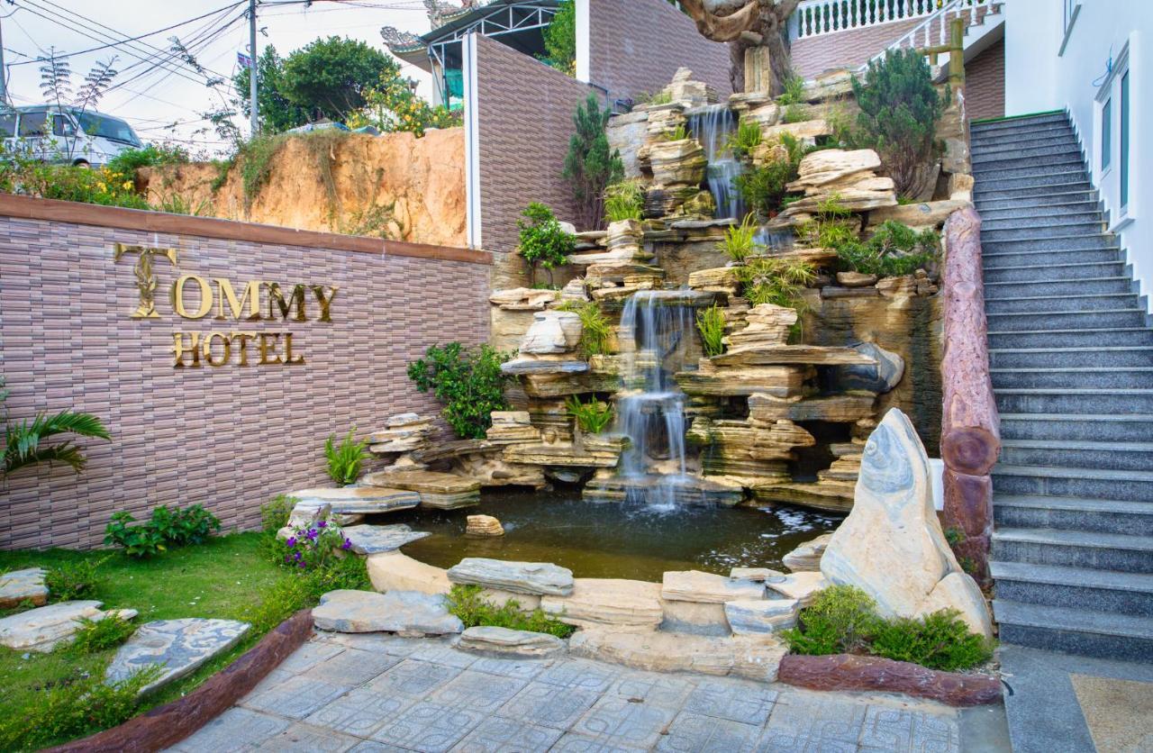Khach San Tommy Hotell Dalat Eksteriør bilde